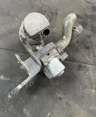 Coolant heater control valve