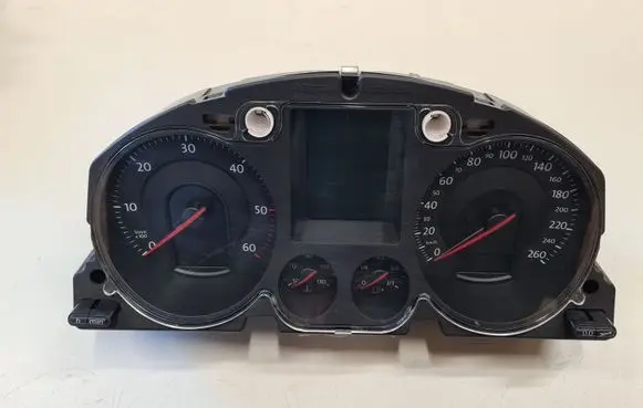 Volkswagen PASSAT B6 Speedometer (instrument cluster) 3C0920871 V0007000 A2C53117394