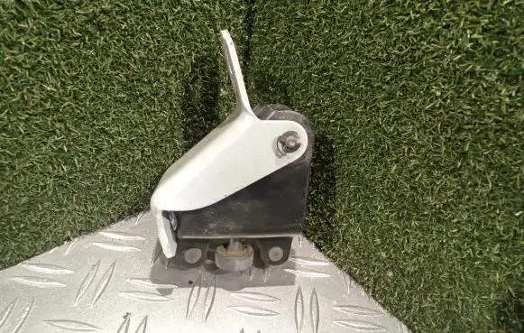 Mercedes-Benz Citan W415 Sliding door middle roller runner 497637 497637G 531807