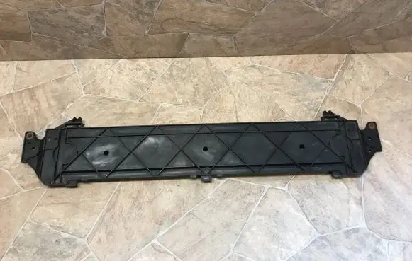 BMW 5 F10 F11 Bottom radiator support slam panel 7804619
