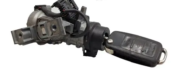 Volkswagen Golf III Ignition lock 1K0905851B