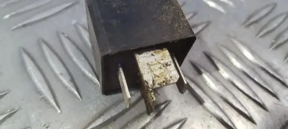 Audi A6 S6 C5 4B Other relay 431951253H