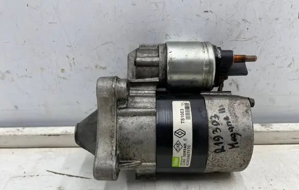 Dacia Sandero Starter motor 8200266777C TS10E3