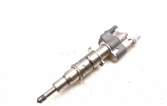 BMW 3 E90 E91 Fuel injector 7589048 758904809