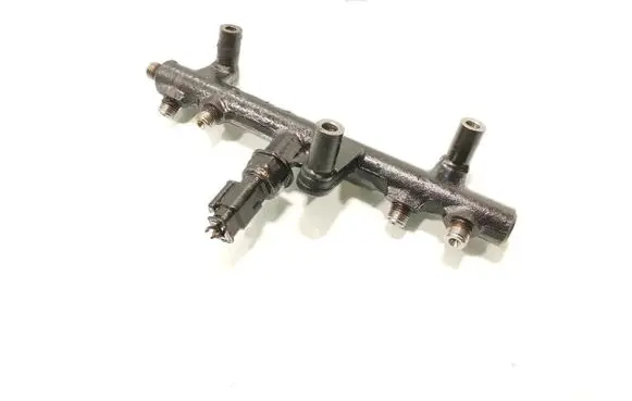 Citroen C5 Fuel main line pipe