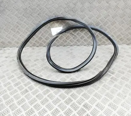 Audi Q3 F3 Rubber seal rear door 83A833721C