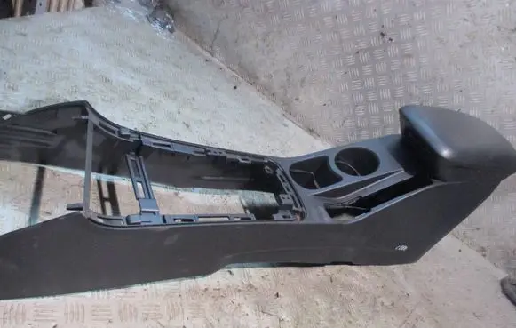 KIA Ceed Center console 075865 E56LGXPC C12WC090