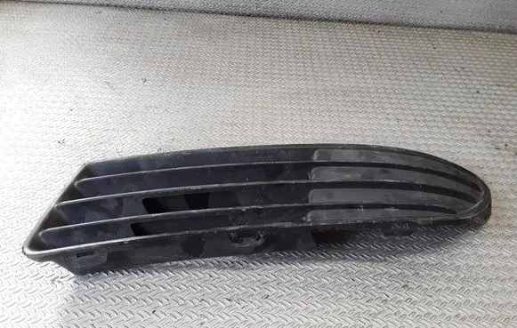 Volkswagen Polo Front bumper lower grill 6Q0853665D