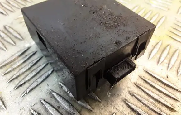 Mercedes-Benz E W211 Alarm control unit/module A2118209126 2118209126