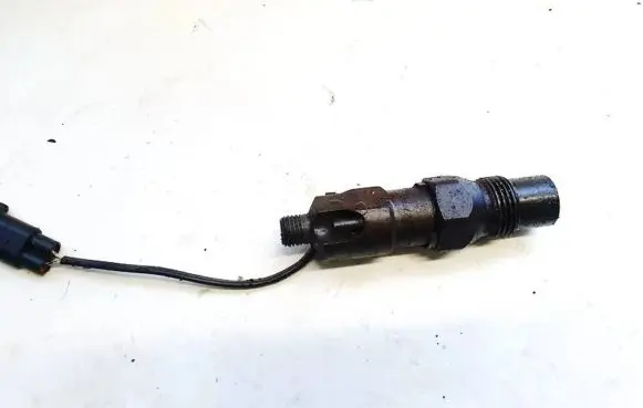 Volvo S40, V40 Fuel injector ldc008re01