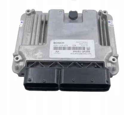 Hyundai ix35 Engine control unit/module 0281016675