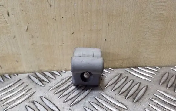 KIA Sorento Sun visor clip/hook/bracket 