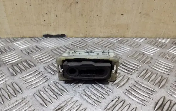 Peugeot 308 Radiator mount bracket ESF1002500 9800613580