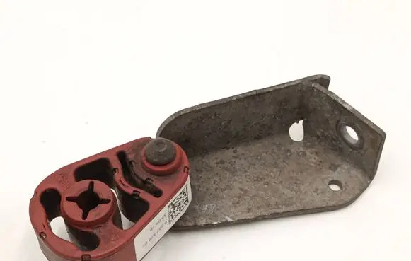 BMW 3 F30 F35 F31 Muffler mount bracket/holder 8587578 8595807