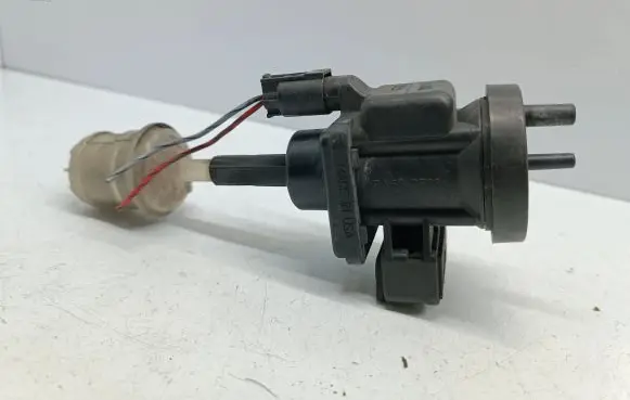 Mercedes-Benz A W168 Turbo solenoid valve A0005450427 0005450427