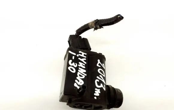 Hyundai i30 Windscreen/windshield washer pump 985101W000