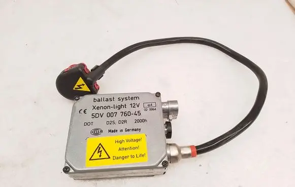 BMW 5 E39 Headlight ballast module Xenon 5DV00776045