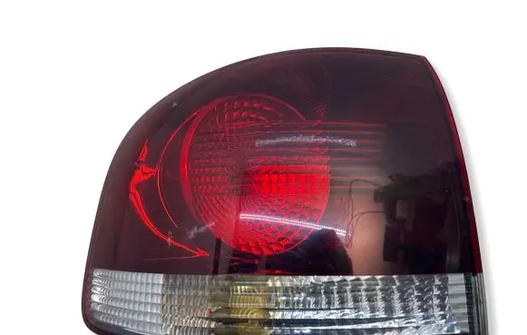 Volkswagen Touareg I Rear/tail lights 7L6945095R