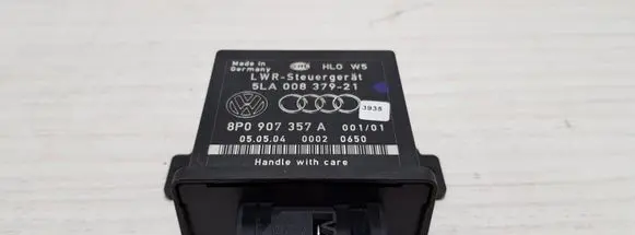 Audi A4 S4 B7 8E 8H Light module LCM 8P0907357A 5LA00837921