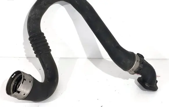 Intercooler hose/pipe