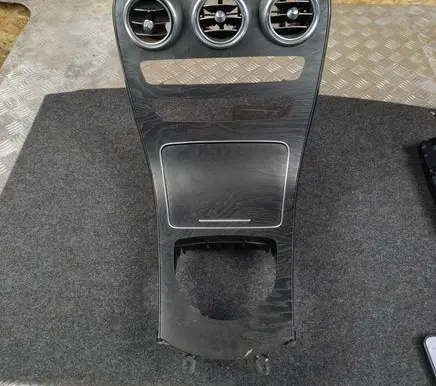 Mercedes-Benz C W205 Center console A2056801005 536399