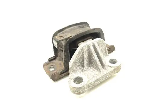 Opel Corsa E Engine mount bracket 13371838