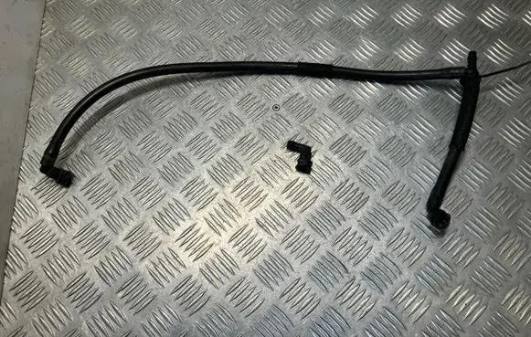 Mercedes-Benz C W204 Headlight washer hose/pipe 