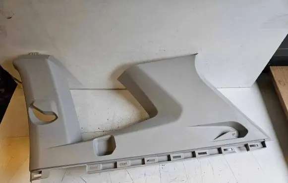 Volkswagen Tiguan (D)pillar trim (top) 5NN867288 112136A2