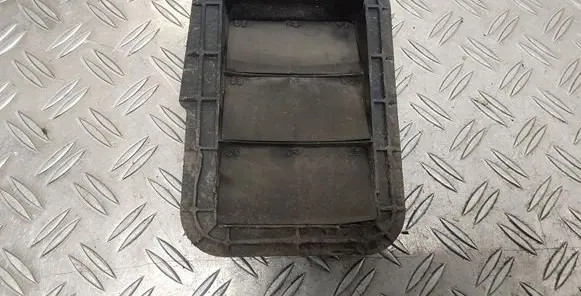 Toyota Prius+ (ZVW40) Quarter panel pressure vent 6294016060 6294042010