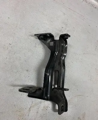 BMW 8 G15 Radiator support slam panel bracket 7449411