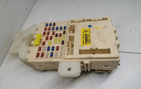 Hyundai ix35 Fuse module 919502S721