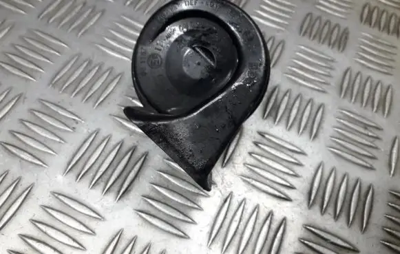 Skoda Octavia Mk2 (1Z) Horn signal e9001157 e9703881157