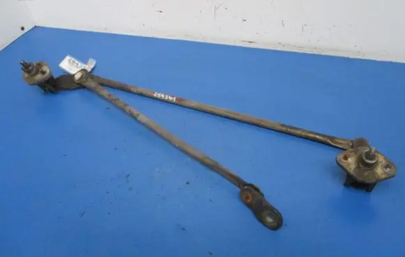 KIA Clarus Front wiper linkage and motor