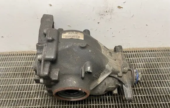 BMW X5 F15 Rear differential 7636996 AM331315 0715062238380003