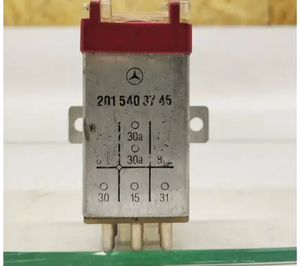 Mercedes-Benz E W124 Other relay 2015403745