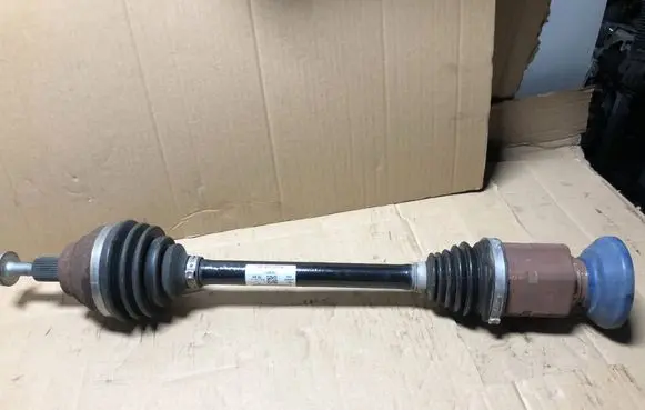 Audi Q3 F3 Front driveshaft 5QF407272N 11006867