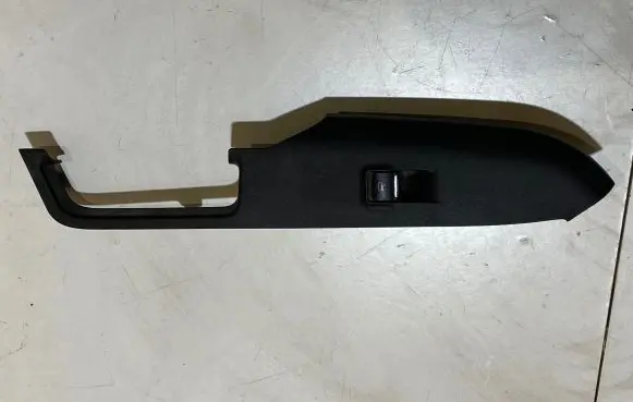 Ford Mustang VI Electric window control switch FR3B14528A
