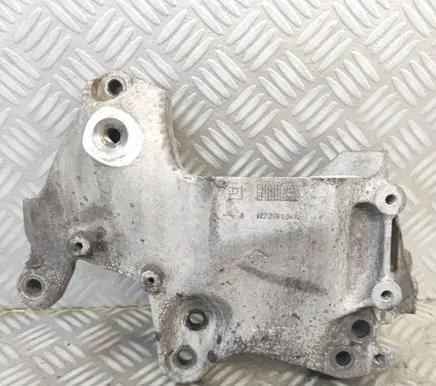 Renault Trafic III (X82) Engine mounting bracket 112313054R