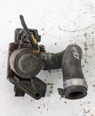 BMW 3 E36 Coolant heater control valve 1387846 1147412052