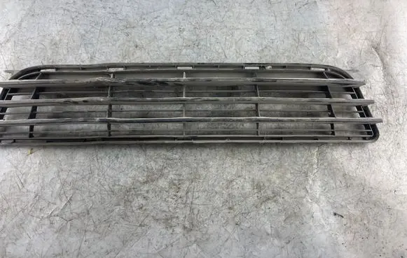 Toyota Corolla E120 E130 Front bumper lower grill 5311213010