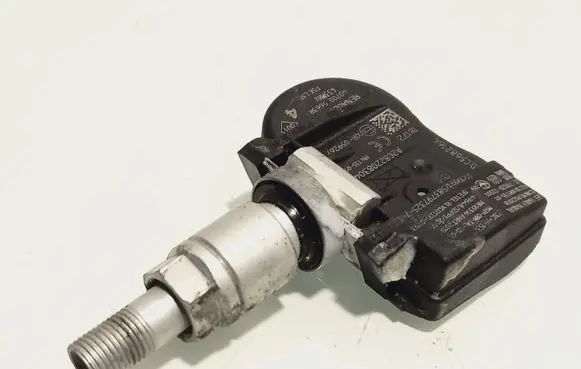 Nissan Qashqai Tire pressure sensor 407005663R A2C82208304
