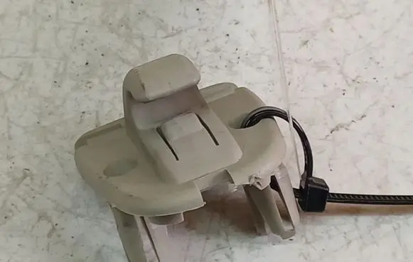 Peugeot 407 Sun visor clip/hook/bracket 