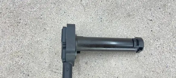 BMW M6 Oil level sensor 7607910 12617607910