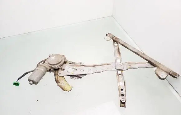Subaru Impreza I Rear door window regulator with motor