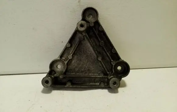 Opel Zafira C A/C compressor mount bracket 55567289