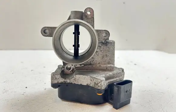 Volkswagen Caddy Throttle valve 03L128063Q