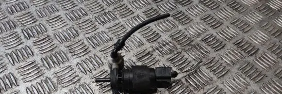 Porsche Macan (95B) Windscreen/windshield washer pump 1K6955651
