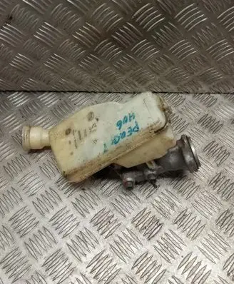 Peugeot 406 Master brake cylinder 32067093L