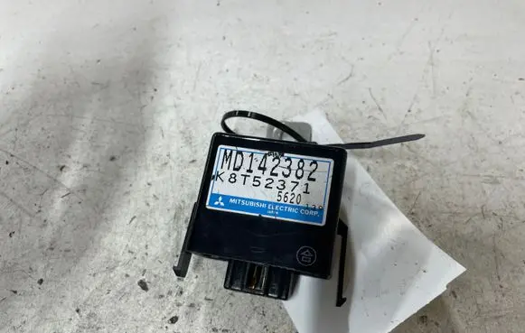 Mitsubishi Pajero Other relay MD142382 K8T52371