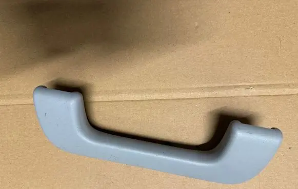 Rear interior roof grab handle
